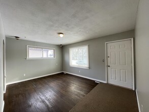 11259 Essex Ave in Warren, MI - Building Photo - Building Photo
