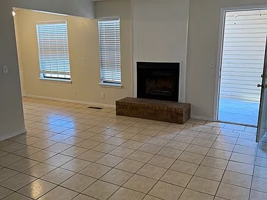 1900 Dover St in Norman, OK - Building Photo - Building Photo