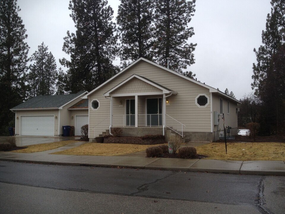 1050 S Westcliff Pl in Spokane, WA - Building Photo