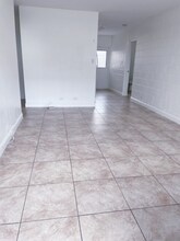 711 Makaleka Ave in Honolulu, HI - Building Photo - Building Photo
