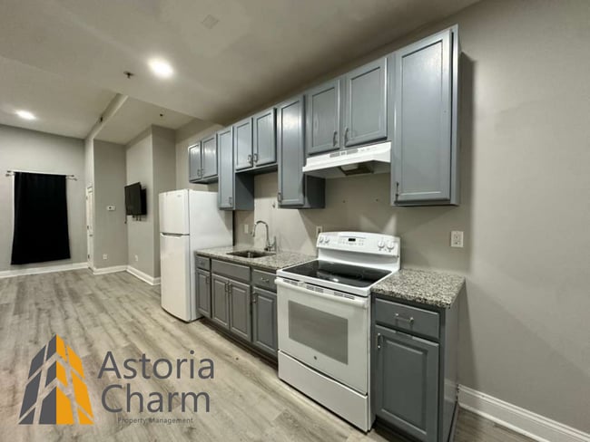 1918 N Charles St in Baltimore, MD - Building Photo - Building Photo