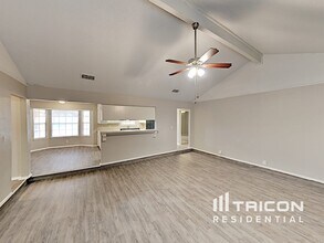 9941 Farmington Dr in Benbrook, TX - Building Photo - Building Photo