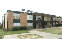 Hartman Apartments in Houston, TX - Foto de edificio - Building Photo