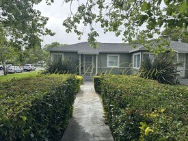 905-905 Mariposa St in Vallejo, CA - Building Photo