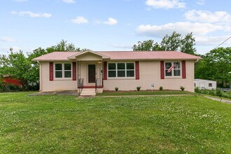 912 Dugan Ave in Birmingham, AL - Building Photo - Building Photo