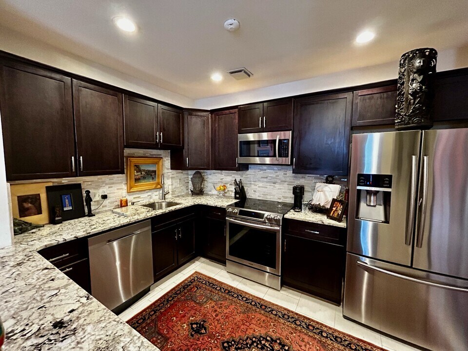 121 Beacon St in Boston, MA - Building Photo