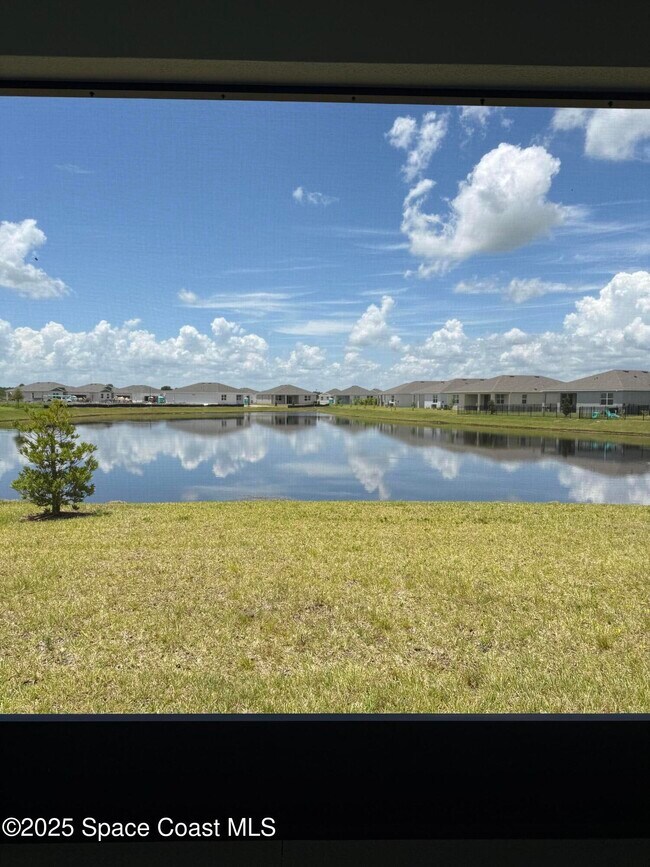 1566 Criswell Ln SE in Palm Bay, FL - Building Photo - Building Photo