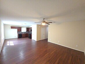 5 Hancock St in Conroe, TX - Building Photo - Building Photo