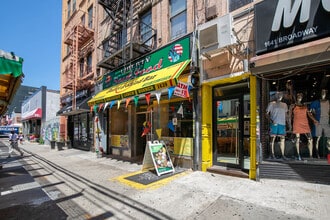 1639 Broadway in Brooklyn, NY - Foto de edificio - Building Photo