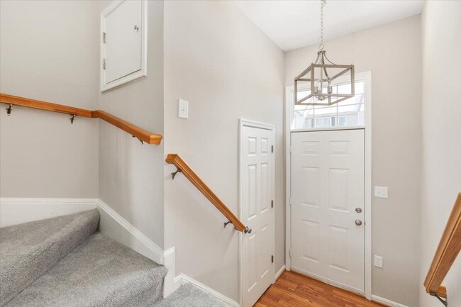 113 Frazer Dr in Purcellville, VA - Building Photo - Building Photo