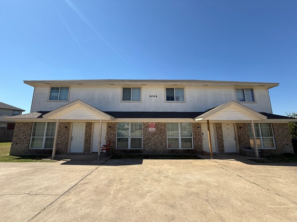 4004 Doraine Ct in Killeen, TX - Foto de edificio