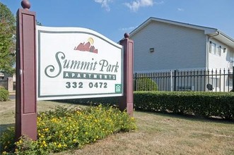 Summit Park Apartments in Memphis, TN - Building Photo - Building Photo