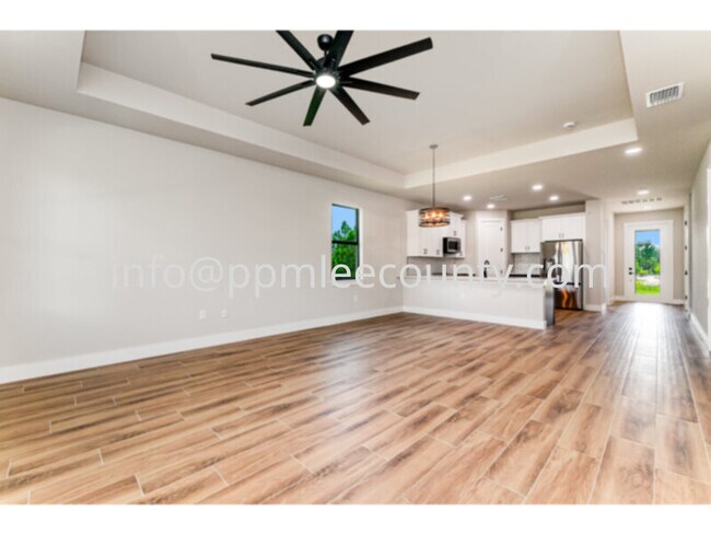 1108 NW 21st Ave in Cape Coral, FL - Building Photo - Building Photo