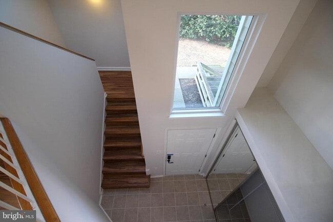 1956 Villaridge Dr in Reston, VA - Building Photo - Building Photo