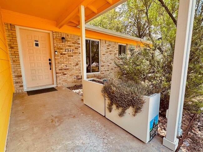 7517 Eastcrest Dr in Austin, TX - Building Photo - Building Photo