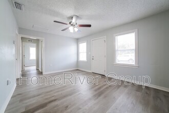 3110 W Hartnett Ave in Tampa, FL - Building Photo - Building Photo