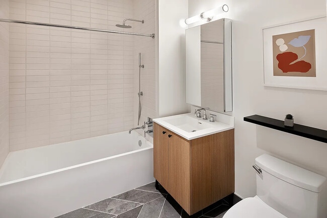 142 E 39th St, Unit 1F in New York, NY - Foto de edificio - Building Photo