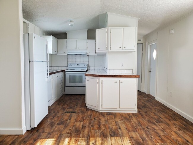 1217 Sonora Dr in Mebane, NC - Building Photo - Building Photo