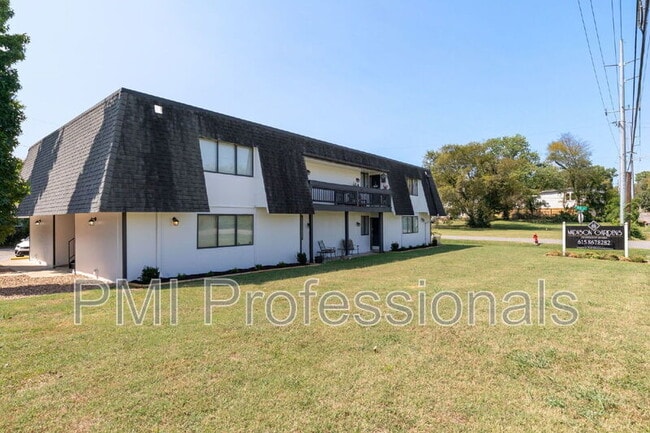 800 Anderson Ln in Nashville, TN - Building Photo - Building Photo