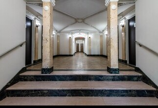 5616-42 Pershing Ave in St. Louis, MO - Building Photo - Building Photo