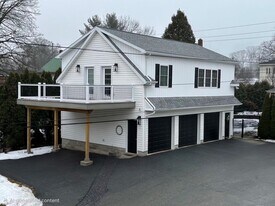 231 E Main St, Unit 231 in Lititz, PA - Building Photo