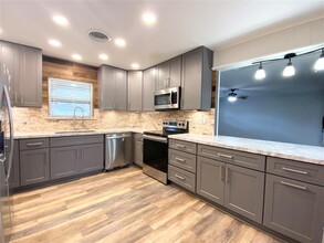 5618 Dahlia Ln in Katy, TX - Building Photo - Building Photo