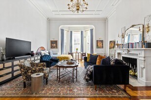 171 Beacon St, Unit 2R in Boston, MA - Building Photo