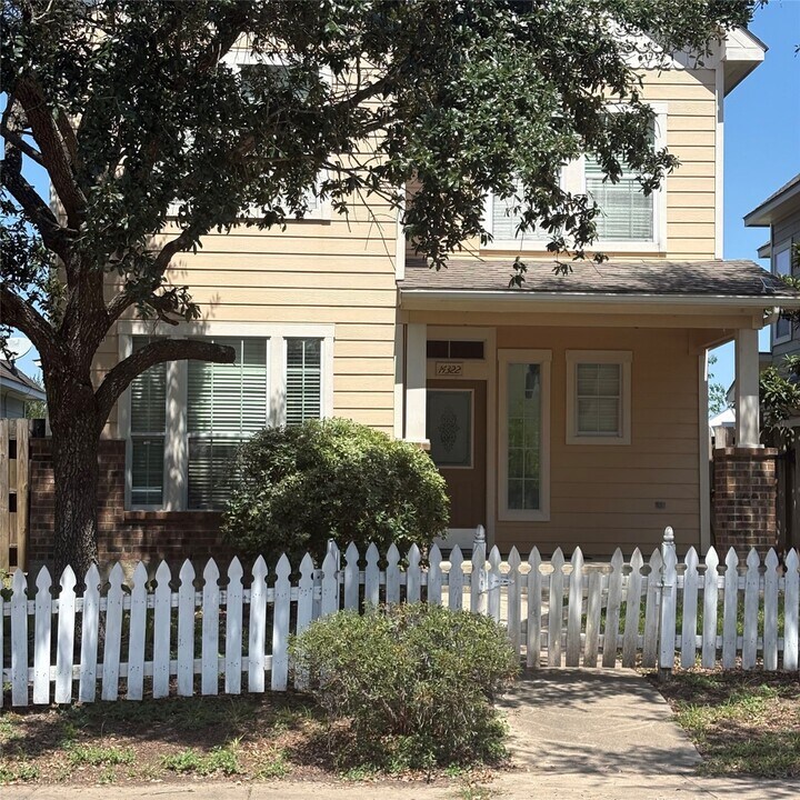 14322 Summer Garden Dr in Houston, TX - Foto de edificio