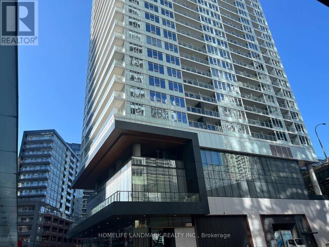 property at 19-2519 Bathurst St