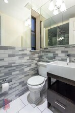 309 E 8th St in New York, NY - Building Photo - Building Photo