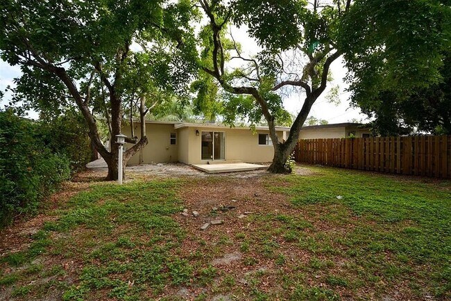 1835 Park Ln in Fort Lauderdale, FL - Building Photo - Building Photo