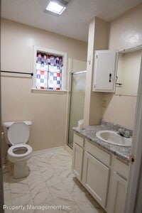 317 Delaware St photo'