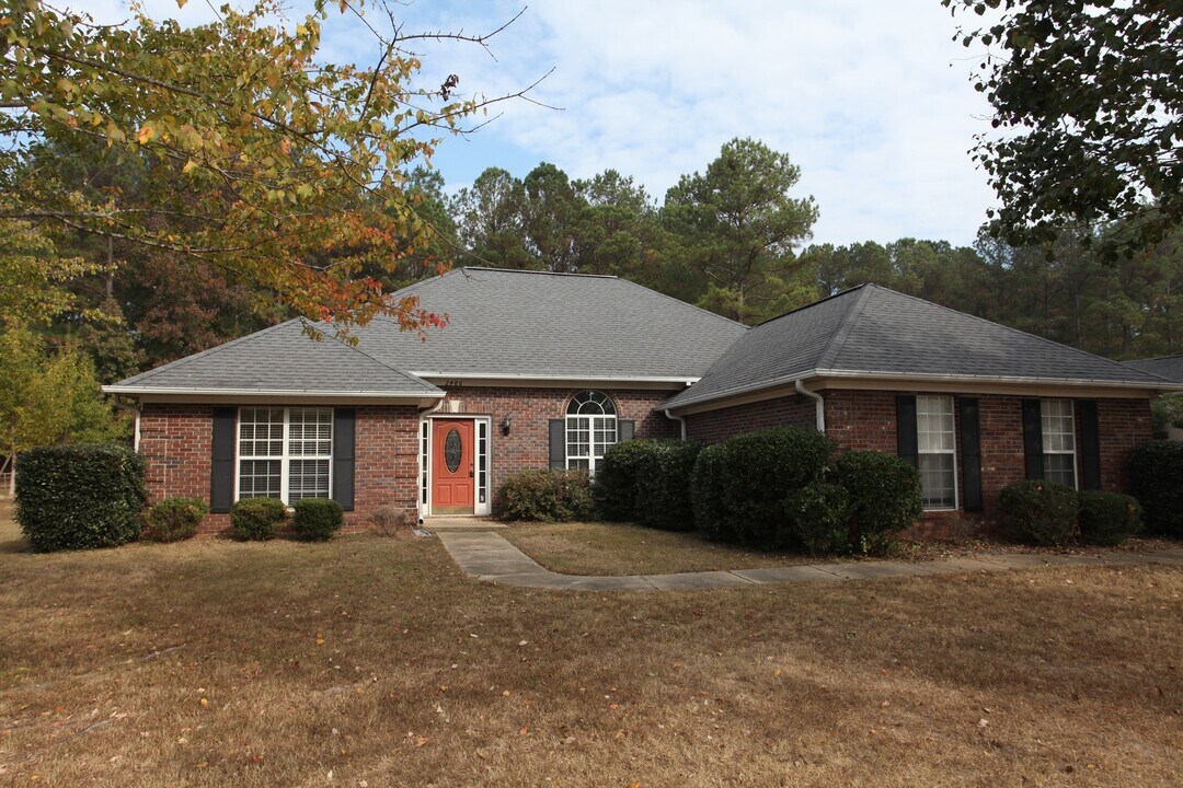 2486 Buckhead Rd in Auburn, AL - Building Photo
