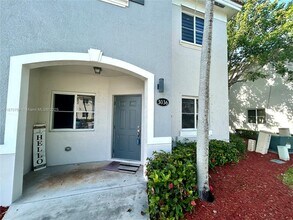 3036 SE 15th Ave in Homestead, FL - Building Photo - Building Photo