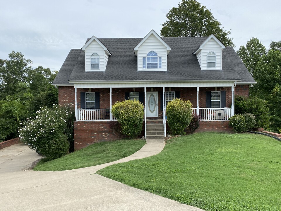 164 Vaughn Rd in Ashland City, TN - Building Photo