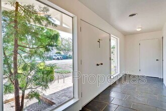306 N Clark Ave in Los Altos, CA - Building Photo - Building Photo