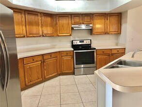 6406 Canterlea Dr in Orlando, FL - Building Photo - Building Photo