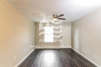 1544 Holland Ave in Columbus, GA - Foto de edificio - Building Photo