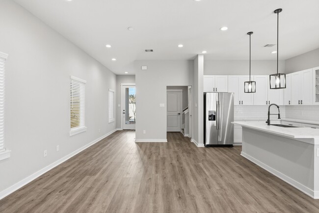 412 Stonework Garden Ln