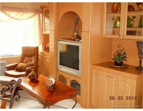 6490 Collins Ave in Miami Beach, FL - Building Photo - Building Photo