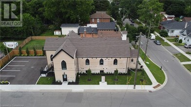 130 Elgin St in Brantford, ON - Building Photo - Building Photo