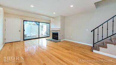 5249 Colodny Dr in Agoura Hills, CA - Building Photo - Building Photo