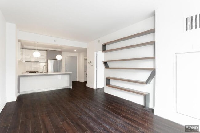 property at 214 N 11th St