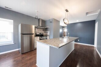 3157 E Washington St in Indianapolis, IN - Building Photo - Building Photo