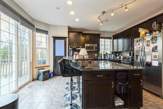 718 Meadow Dr in Des Plaines, IL - Building Photo - Building Photo