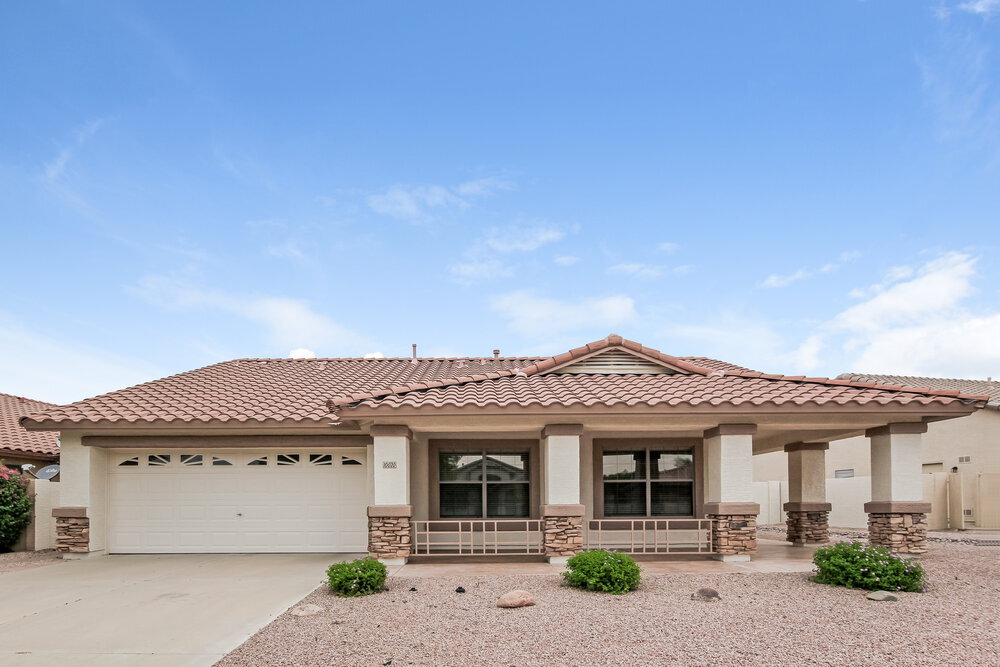10020 W Irma Ln in Peoria, AZ - Building Photo