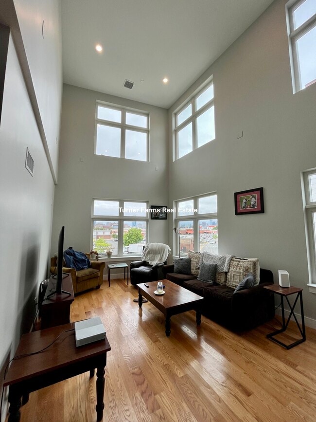 16 Baker Ct, Unit 5