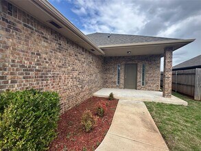 8017 NW 160th Terrace in Edmond, OK - Building Photo - Building Photo