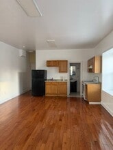 370 Jackson St in Philadelphia, PA - Foto de edificio - Building Photo