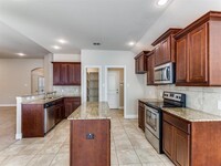 7414 Caladium Ln in Forest Hill, TX - Foto de edificio - Building Photo